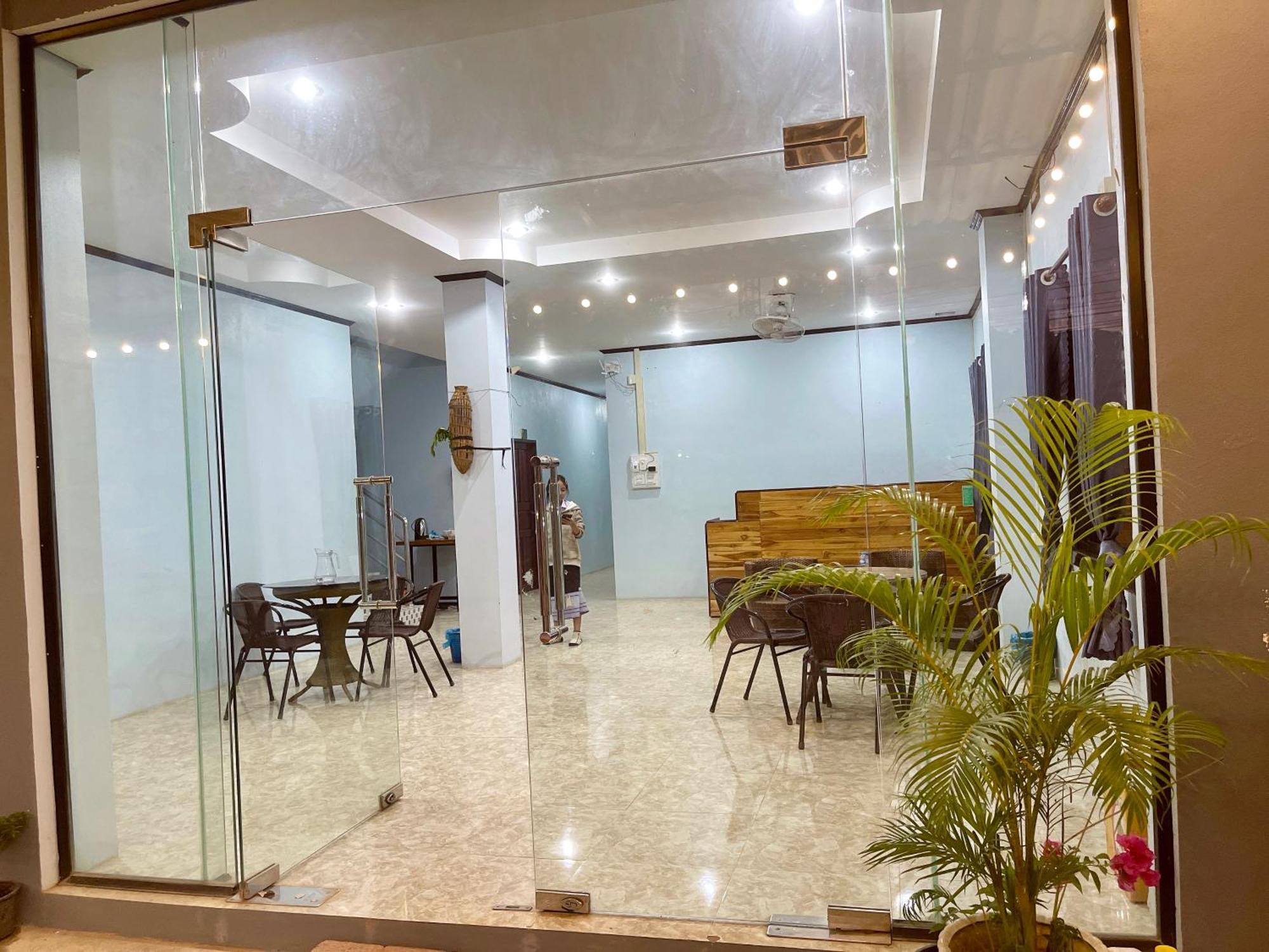 Smile Guesthouse Vangvieng Ванг-В'єнг Екстер'єр фото