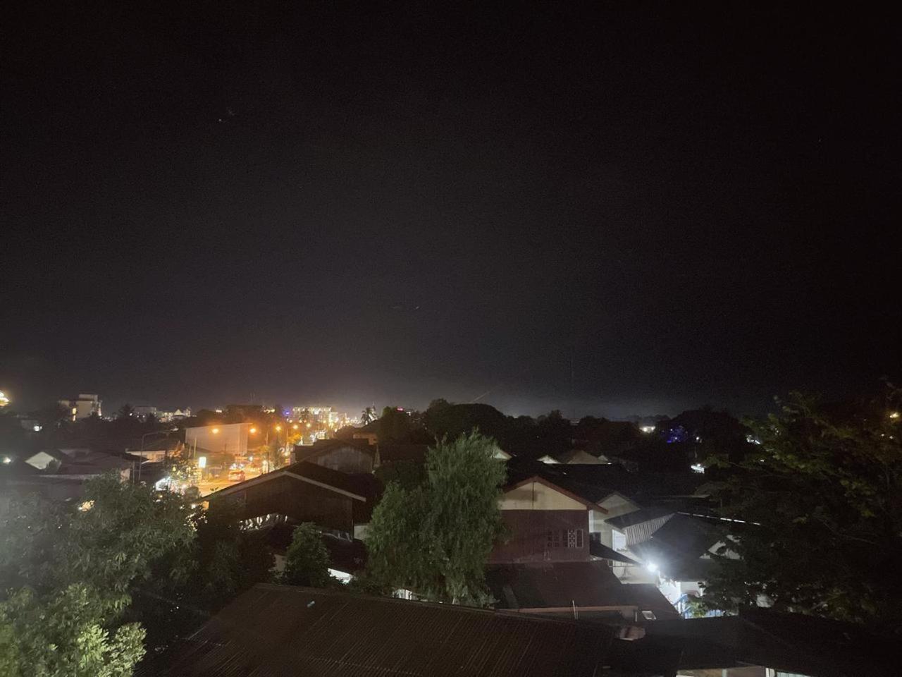 Smile Guesthouse Vangvieng Ванг-В'єнг Екстер'єр фото
