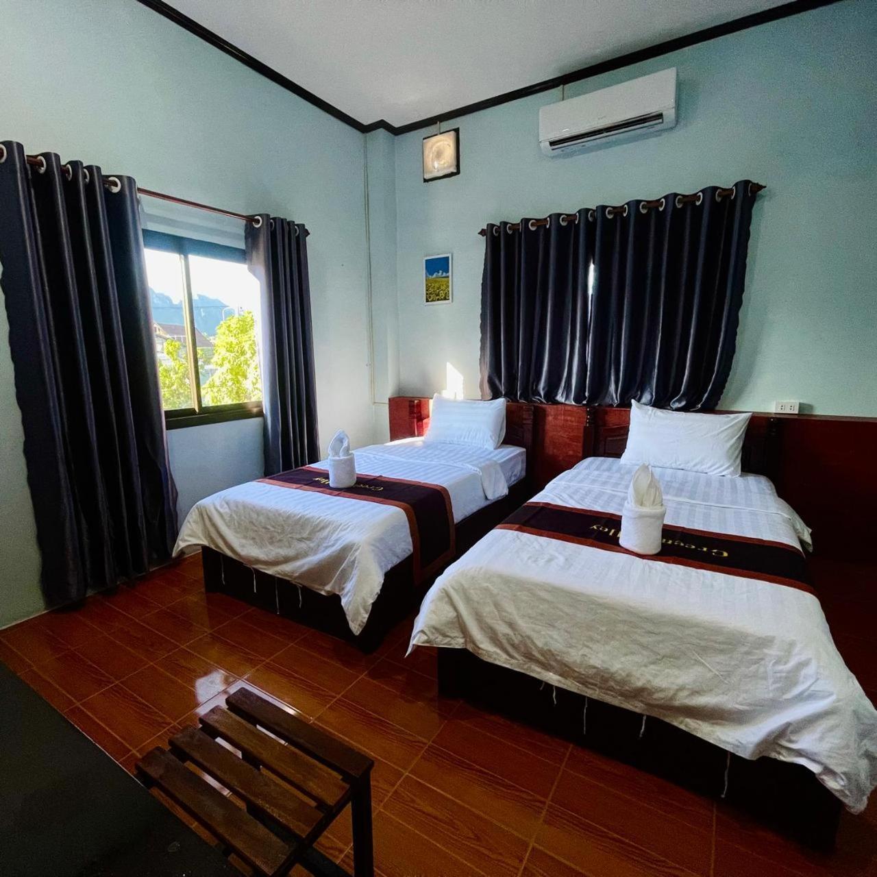 Smile Guesthouse Vangvieng Ванг-В'єнг Екстер'єр фото
