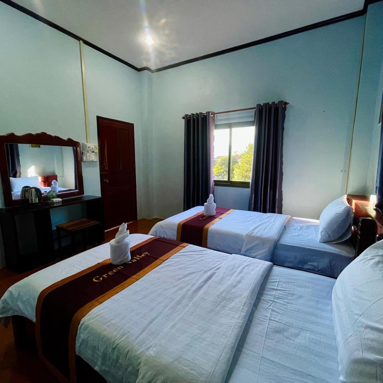 Smile Guesthouse Vangvieng Ванг-В'єнг Екстер'єр фото