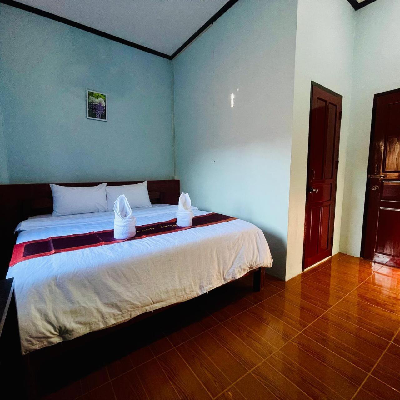 Smile Guesthouse Vangvieng Ванг-В'єнг Екстер'єр фото