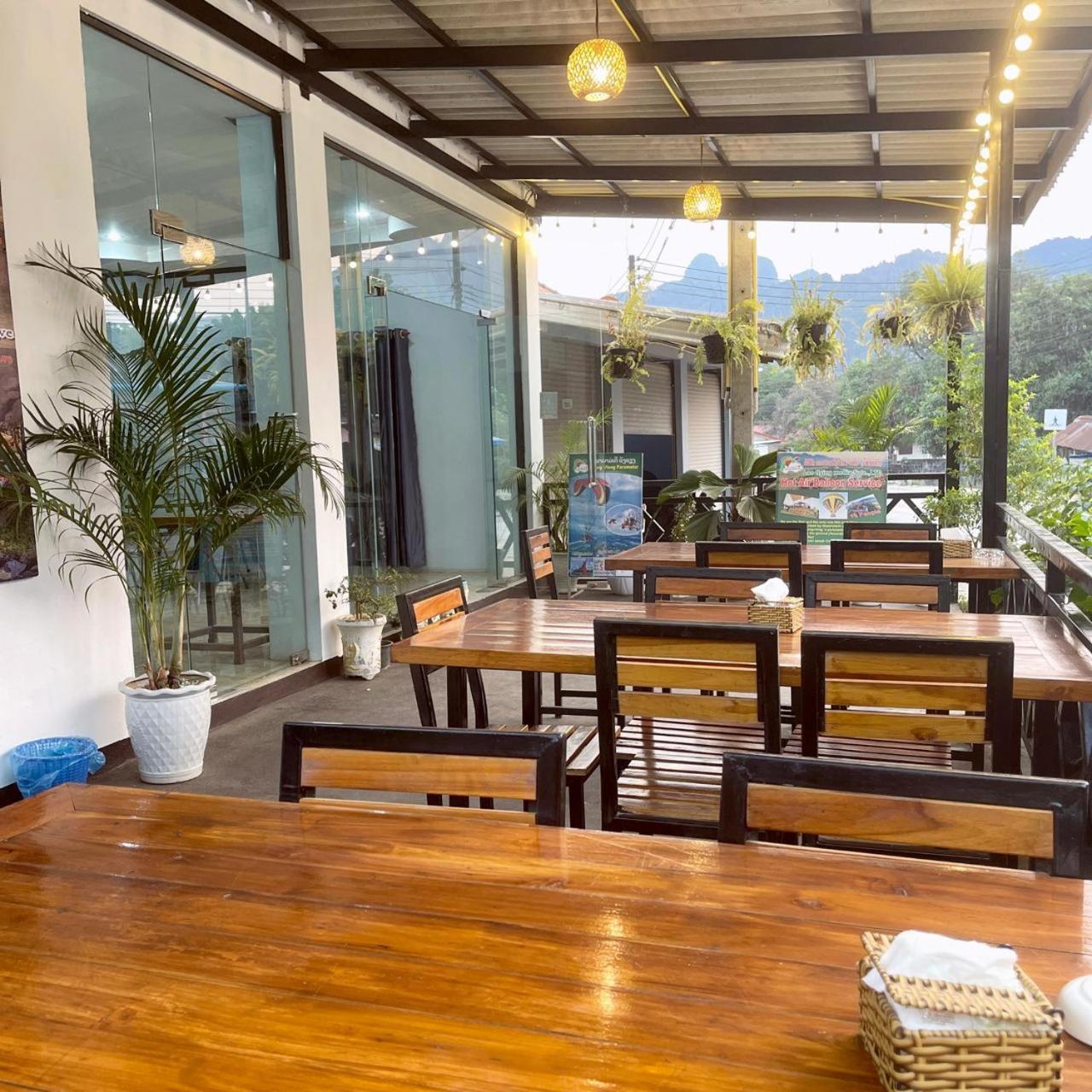 Smile Guesthouse Vangvieng Ванг-В'єнг Екстер'єр фото
